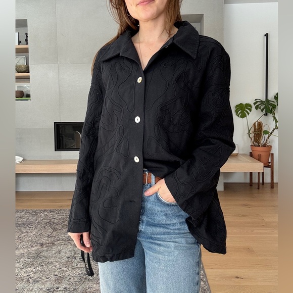 touché privé Tops - Linen Blend Textured Button-Up or Jacket m- L